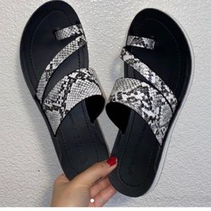 Snake Skin sandals 7.5